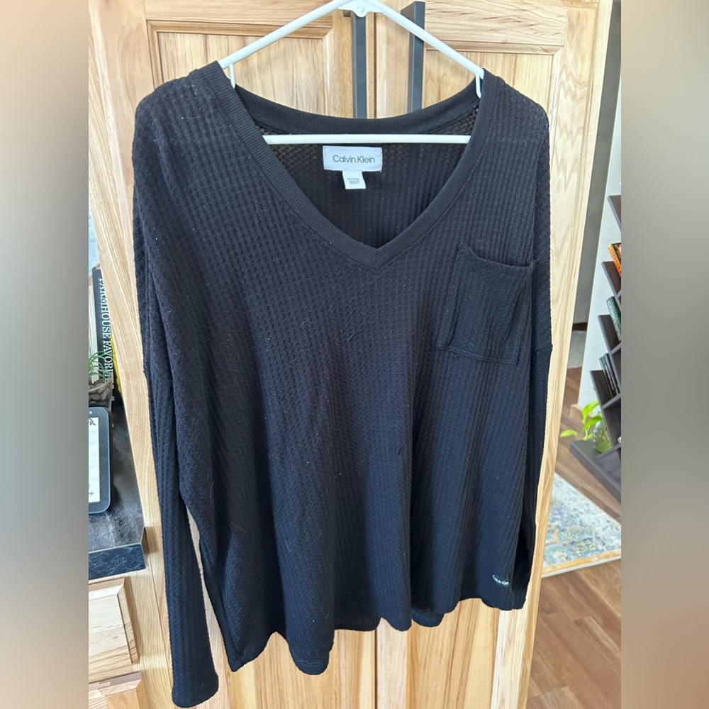 Calvin Klein Long Sleeve XL Black Flowy